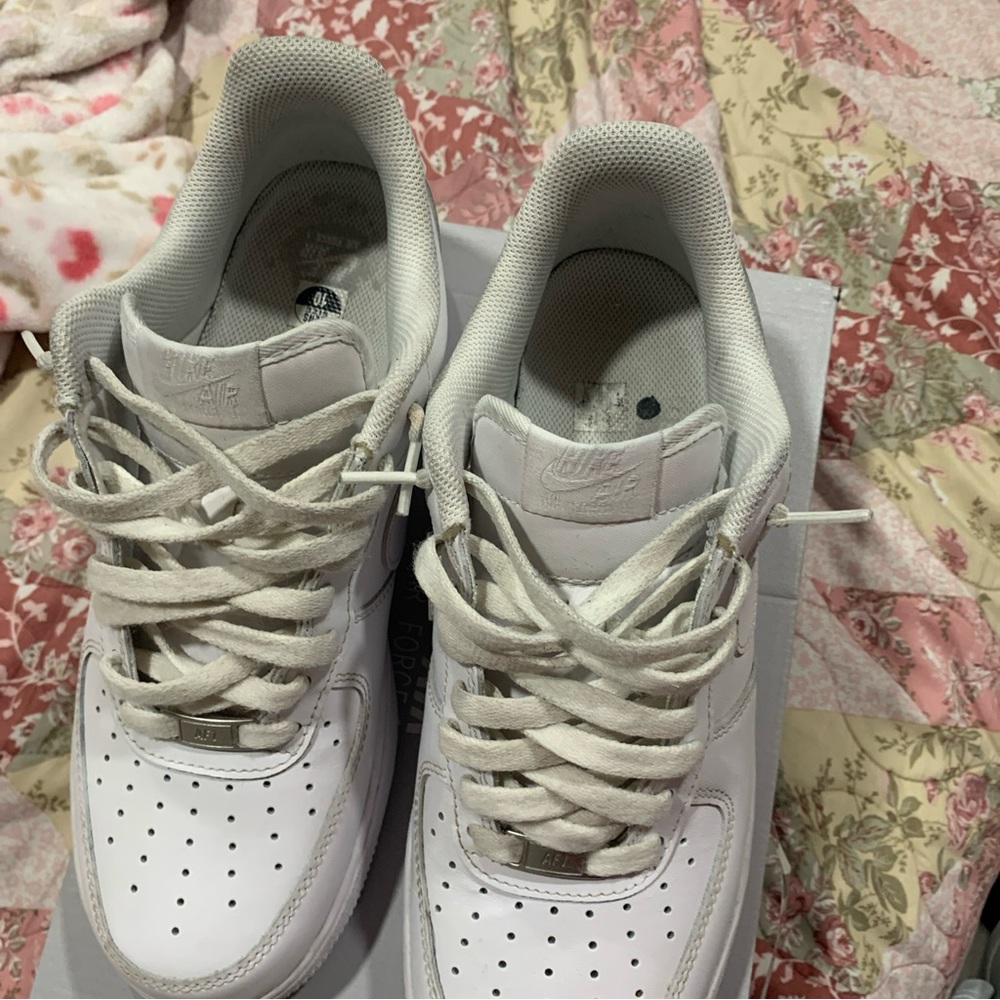 They’re new I only used them twice size 10 in mens